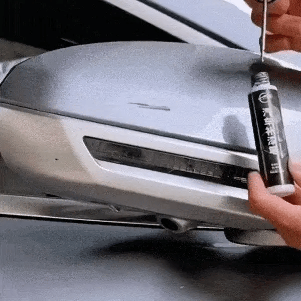 Minivopsea zgarieturi auto